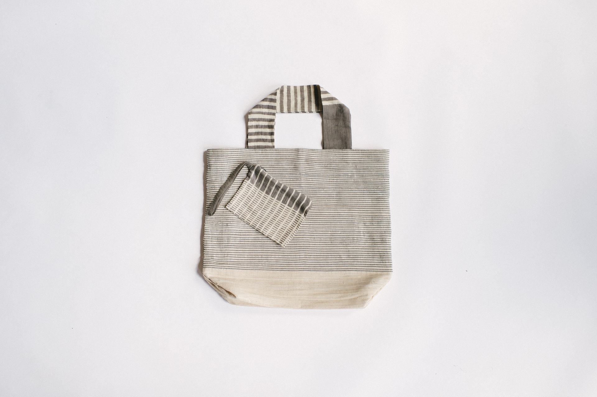 Big Tote Bag - Fine Lines (Banana Fiber) - Image 3